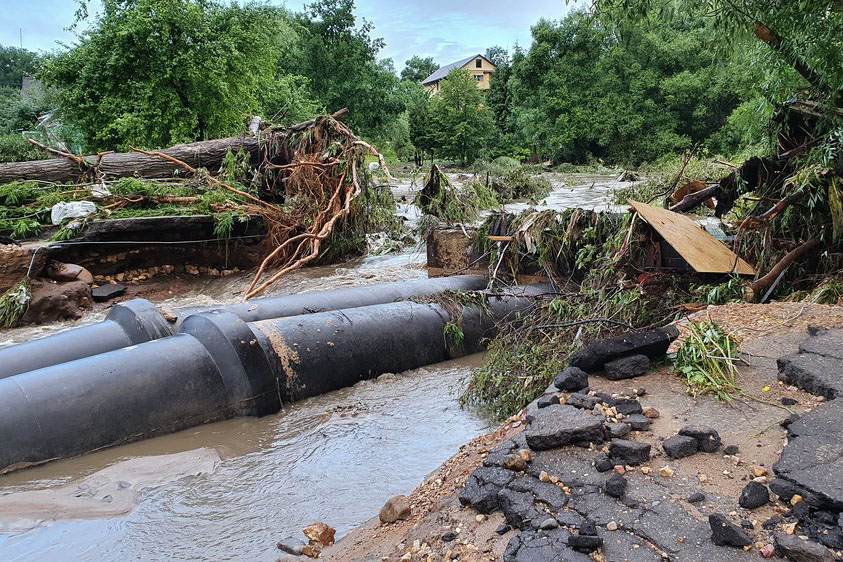 Воробьев назвал суммы компенсаций пострадавшим из-за прорыва дамбы
