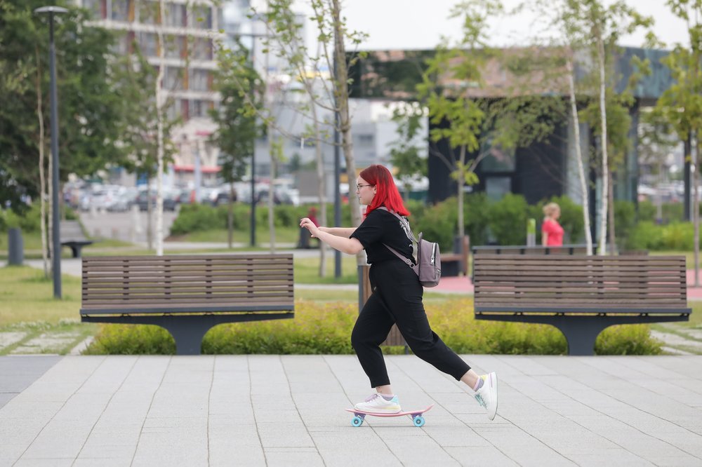 Врач-психотерапевт рассказал, как реагировать на яркий внешний вид ребенка