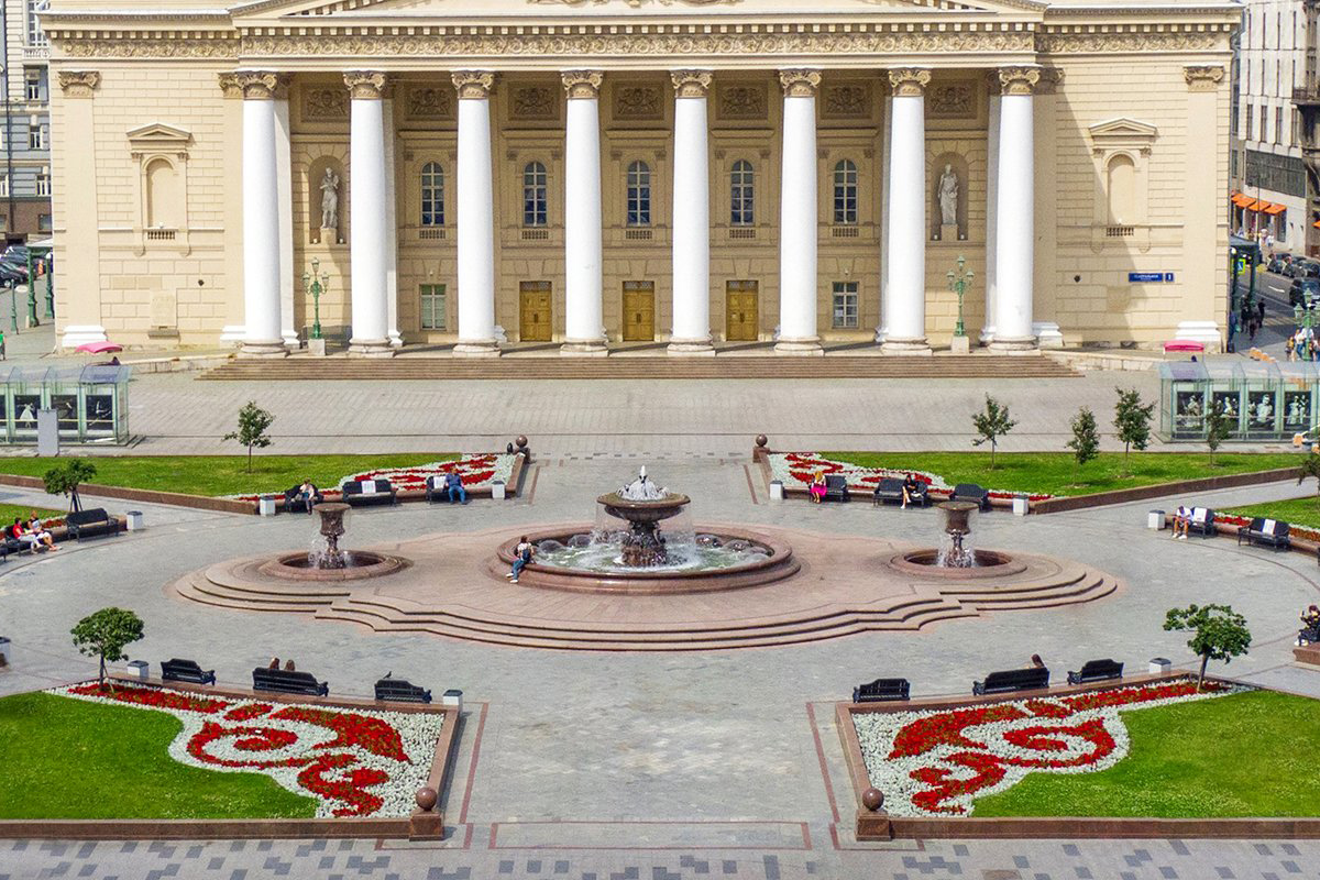 Два артиста Большого театра заразились коронавирусом