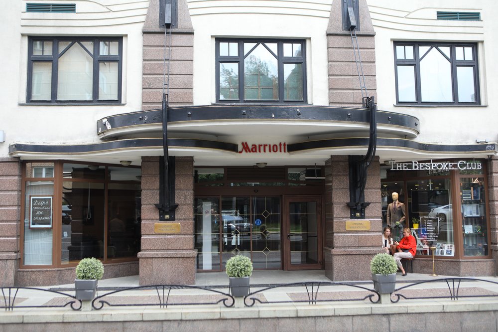 Сеть отелей Marriott объявила о приостановке работы в России