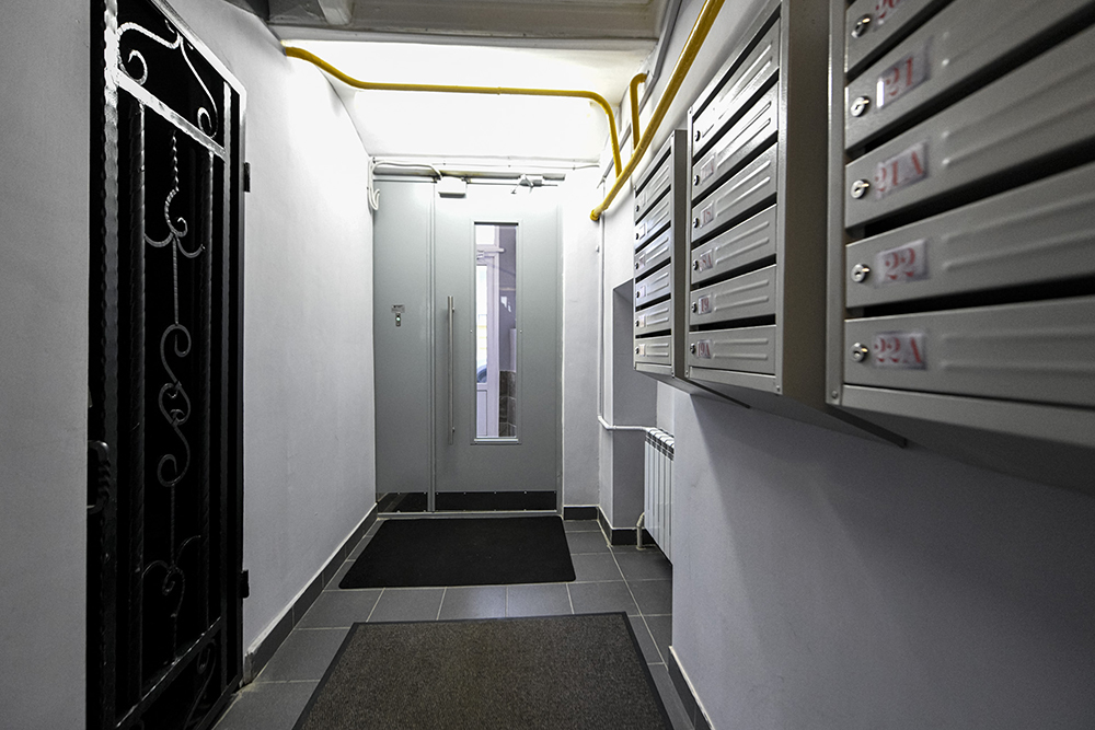 Капитальный ремонт возобновили в многоквартирных домах в Москве после праздников