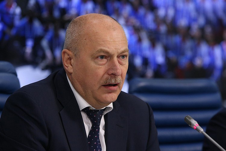 Павла Новикова освободили от должности замминистра спорта России