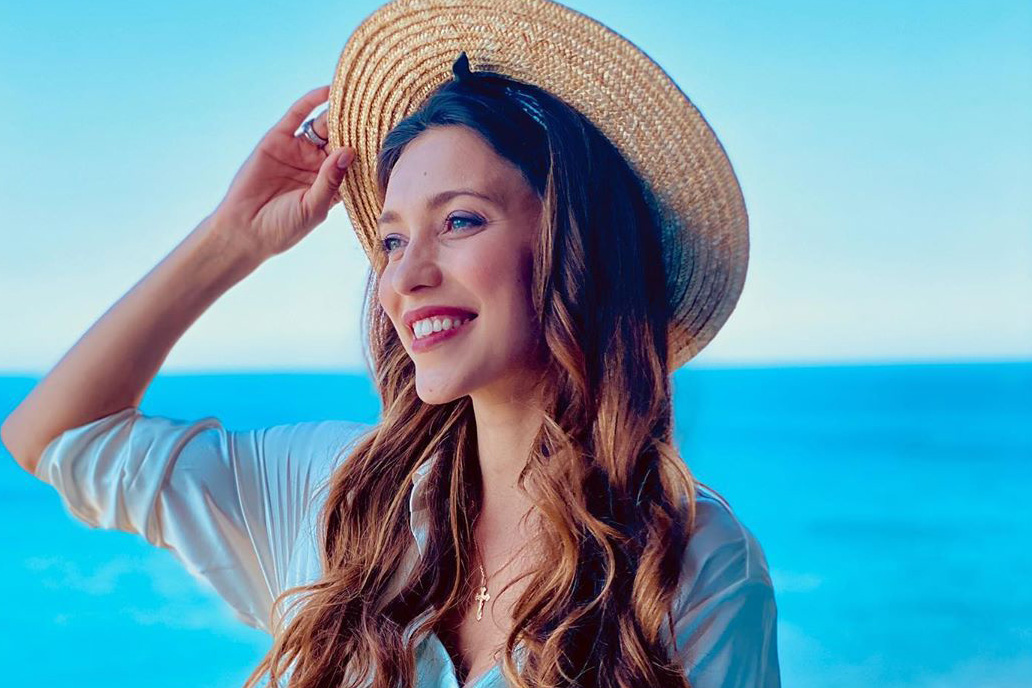 «Как быстро растут дети»: Тодоренко показала первое знакомство своего сына с Дедом Морозом