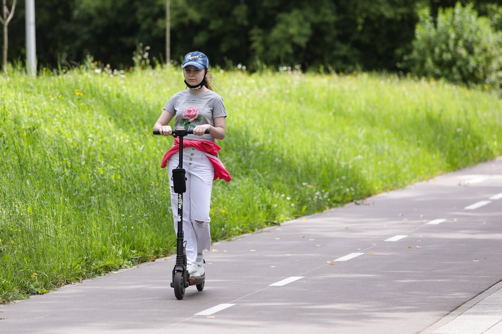 Москвичи совершили более миллиона поездок на самокатах напрокат в 2020 году