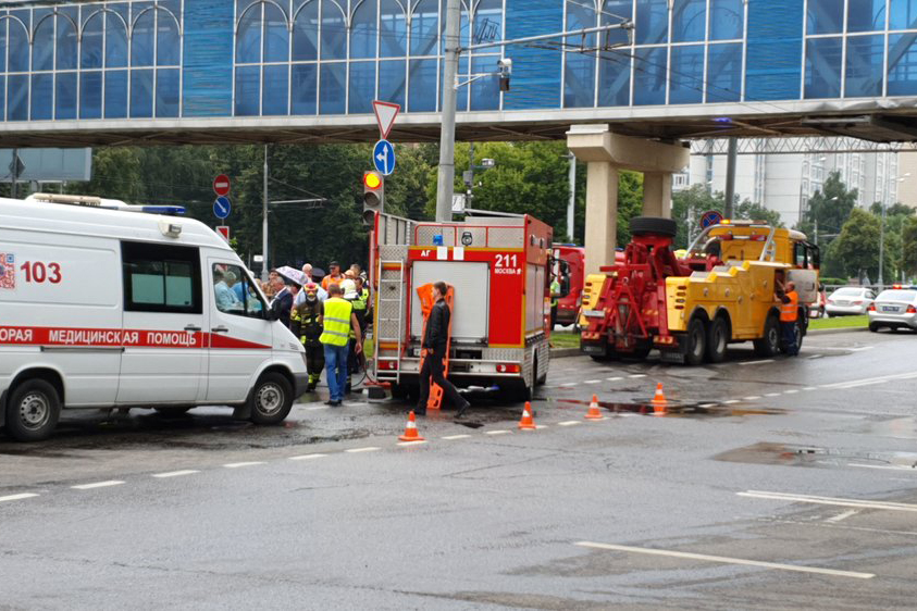 Очевидцы аварии с автобусом в Москве поделились подробностями случившегося