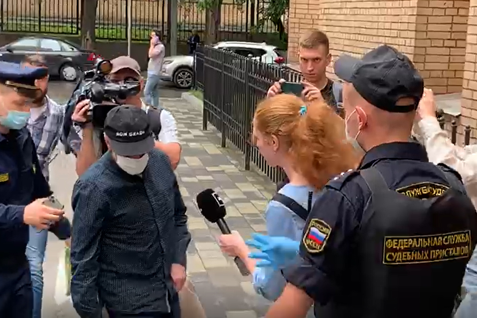 Ефремова привезли в суд для рассмотрения дела о смертельном ДТП