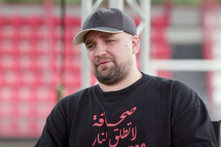 Ледовый дворец в Петербурге закрыли из-за нарушения санитарных мер на концерте Басты