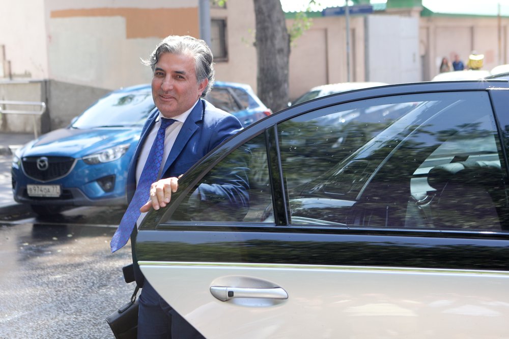 Ход конем: зачем Эльман Пашаев вернулся к Ефремову