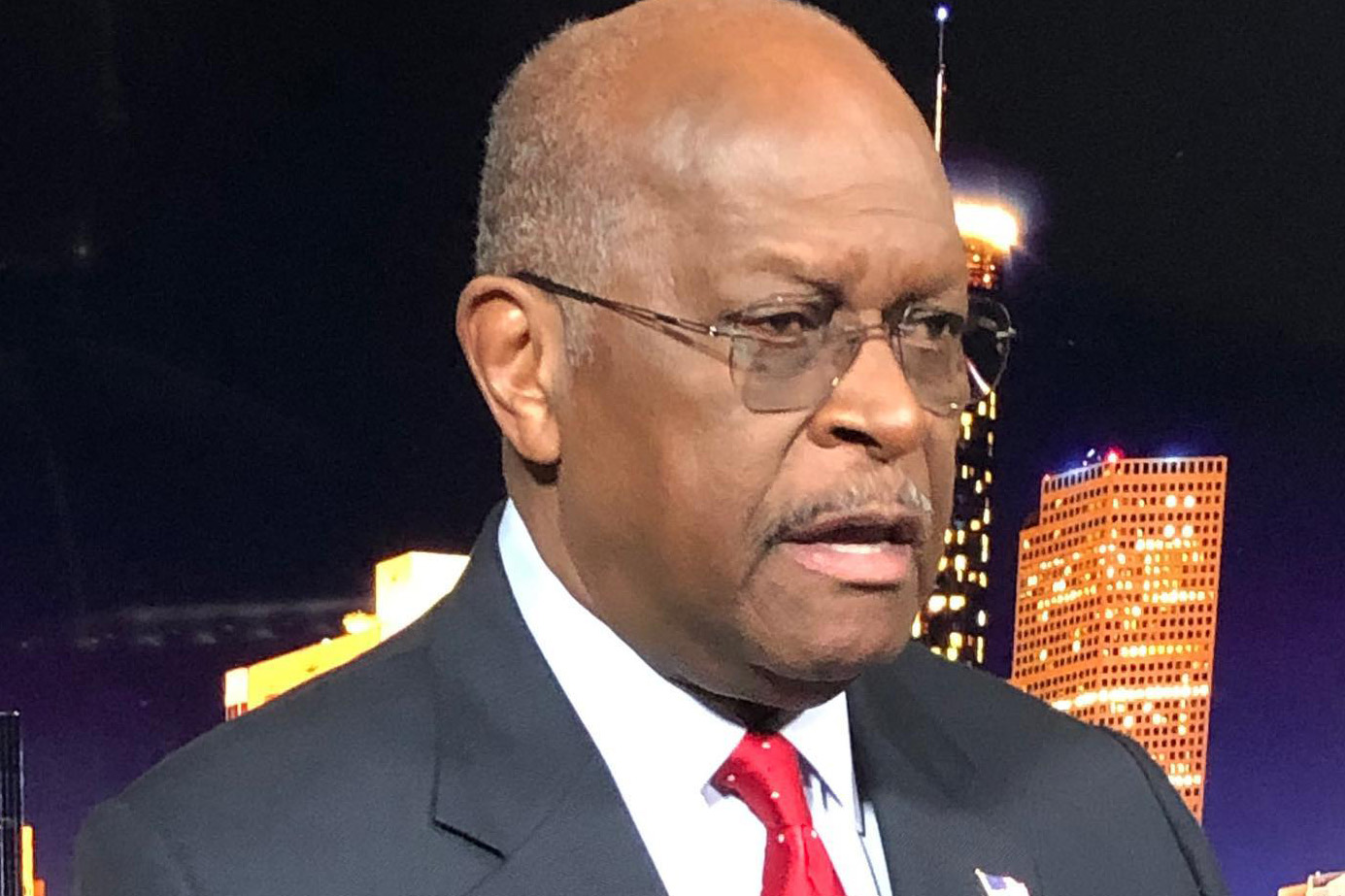 Экс-кандидат в президенты США умер от COVID-19