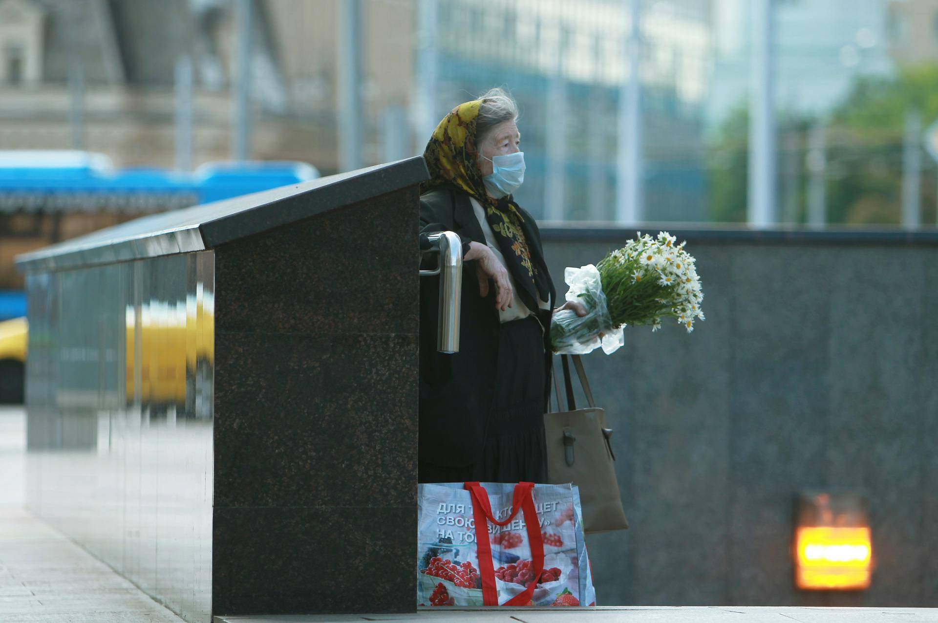 Неработающим пенсионерам повысят пенсии в России с 2021 года