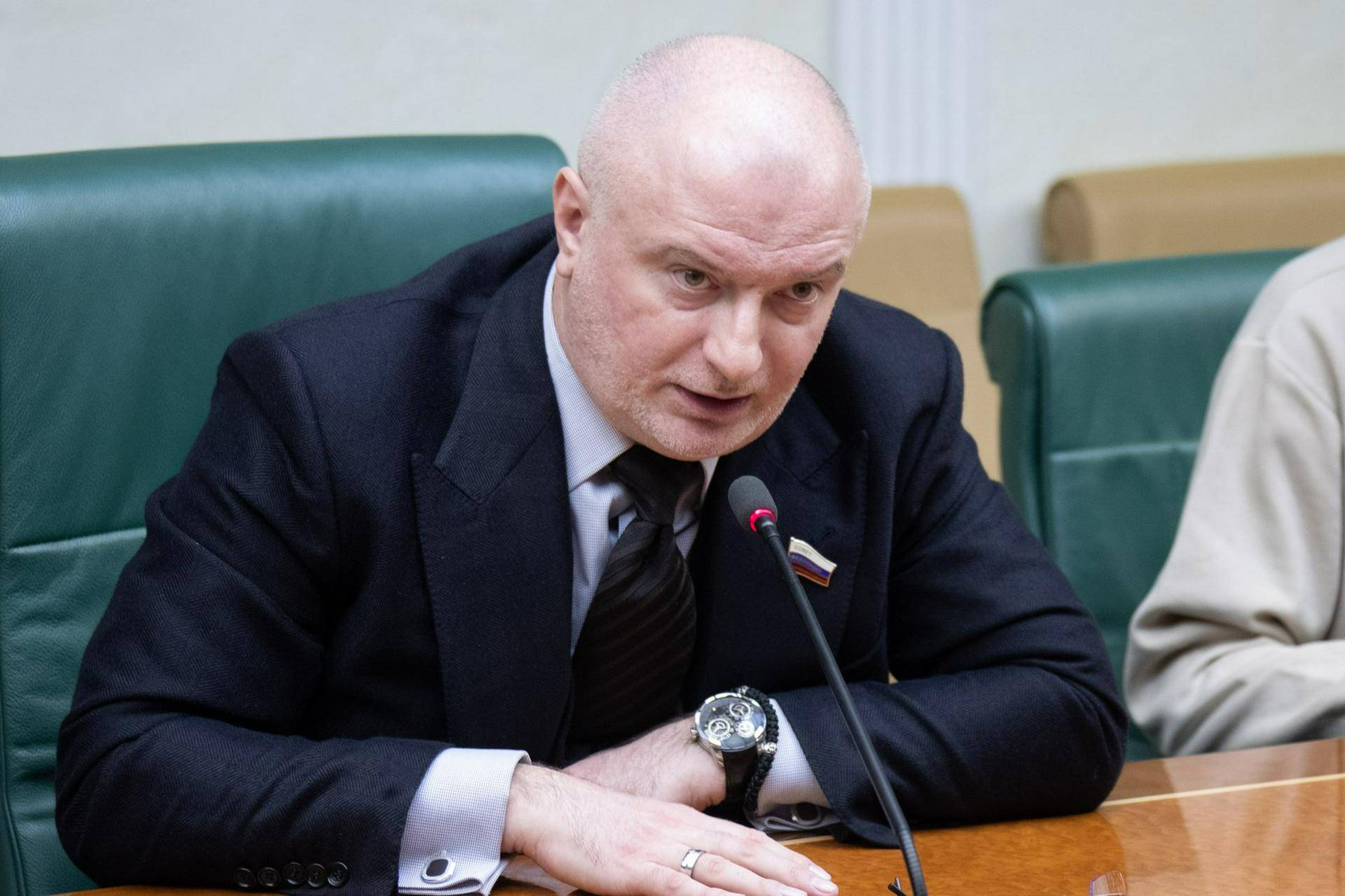 Клишас разъяснил новый порядок избрания в Совфед осужденных за преступления