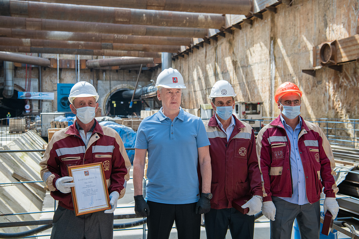 Сергей Собянин осмотрел строительство станции «Университет Дружбы Народов»