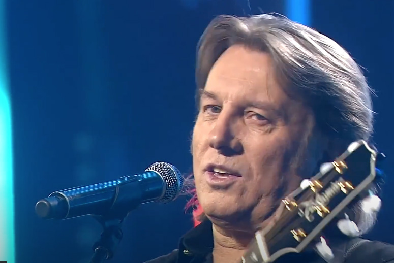 «Что там особенного петь»: Лоза объяснил феномен популярности Цоя