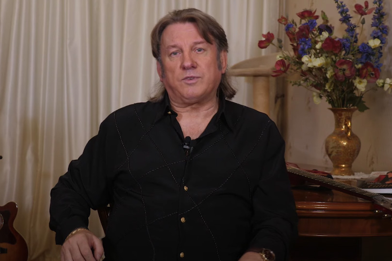 «Сиди, молчи»: Лоза осудил защищающих Ефремова