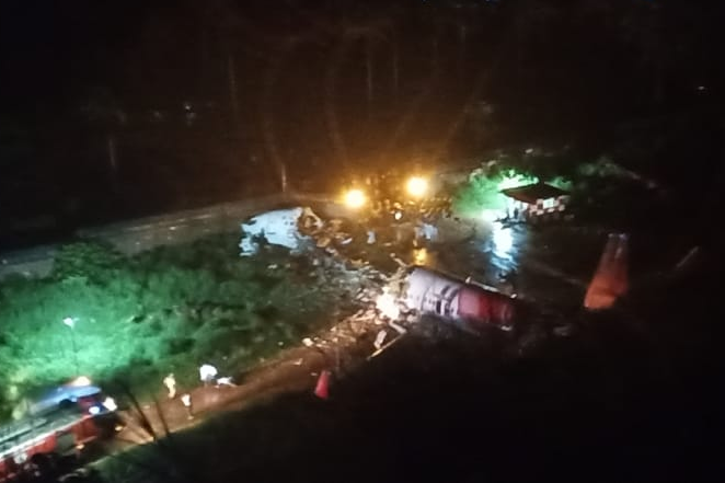 Авиакомпания выплатит компенсацию семьям погибших при крушении самолета в Индии