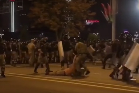 Более двух тысяч человек задержали в Белоруссии за сутки