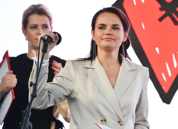 Представитель Тихановской сообщила, что она не выходит на связь с понедельника