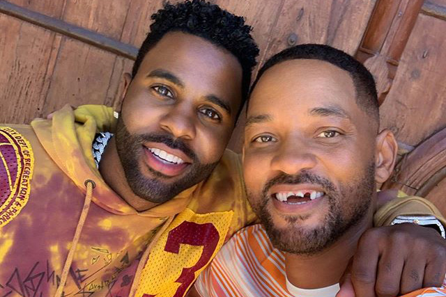 Уилл Смит показал, как певец Джейсон Деруло выбил ему зубы клюшкой для гольфа