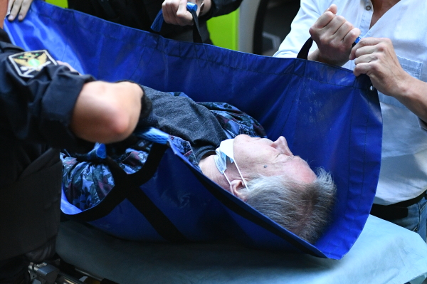 Актер Ефремов находится в реанимации в Боткинской больнице