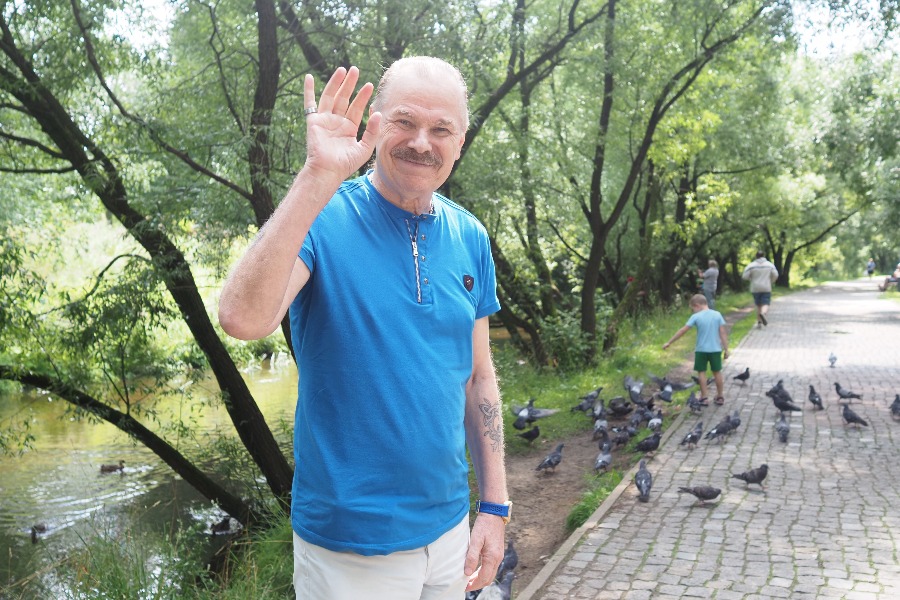 Владимир Пресняков показывает свои любимые места на берегу Яузы