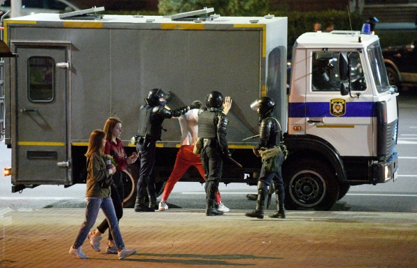 Около 700 человек были задержаны в Белоруссии за минувшие сутки