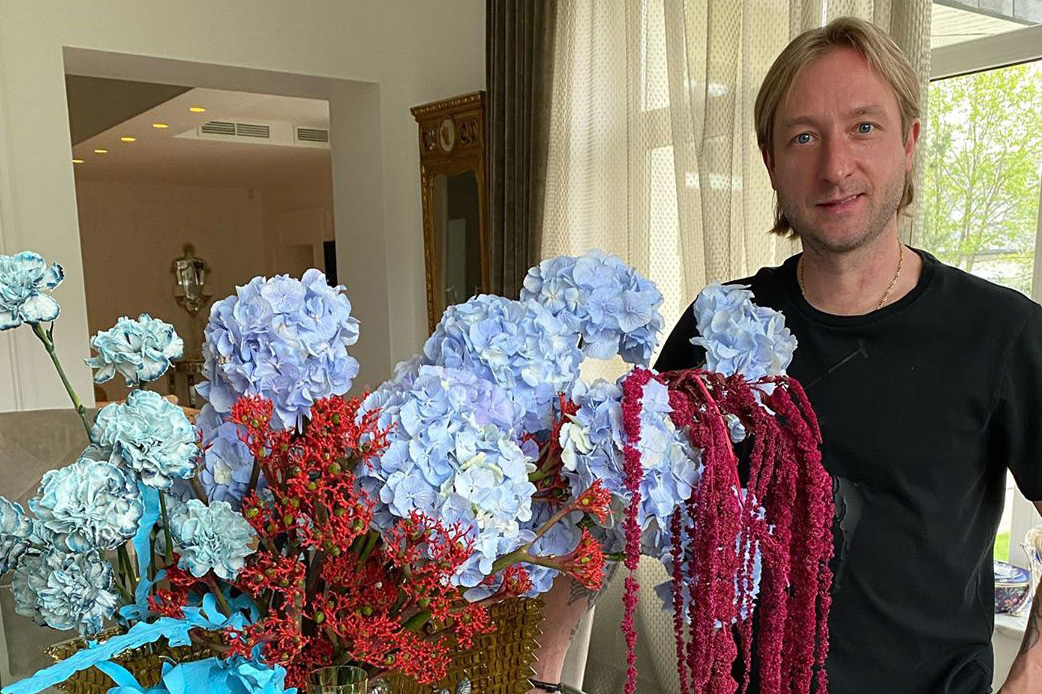 Евгений Плющенко показал, как проводит время с малышом