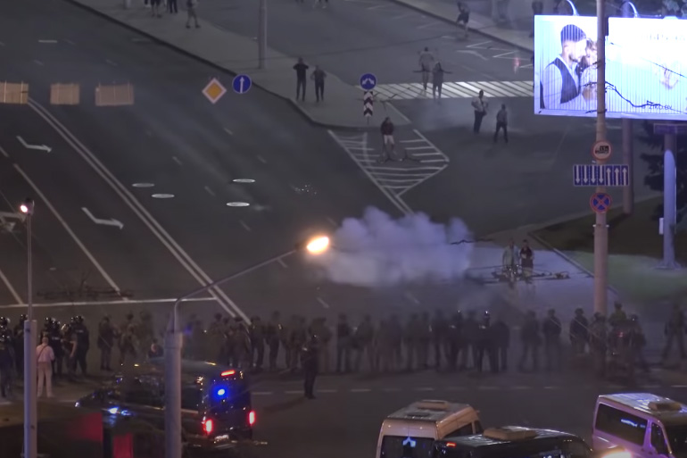 Оппозиция в Белоруссии заявила о 4 тысячах задержанных в СИЗО