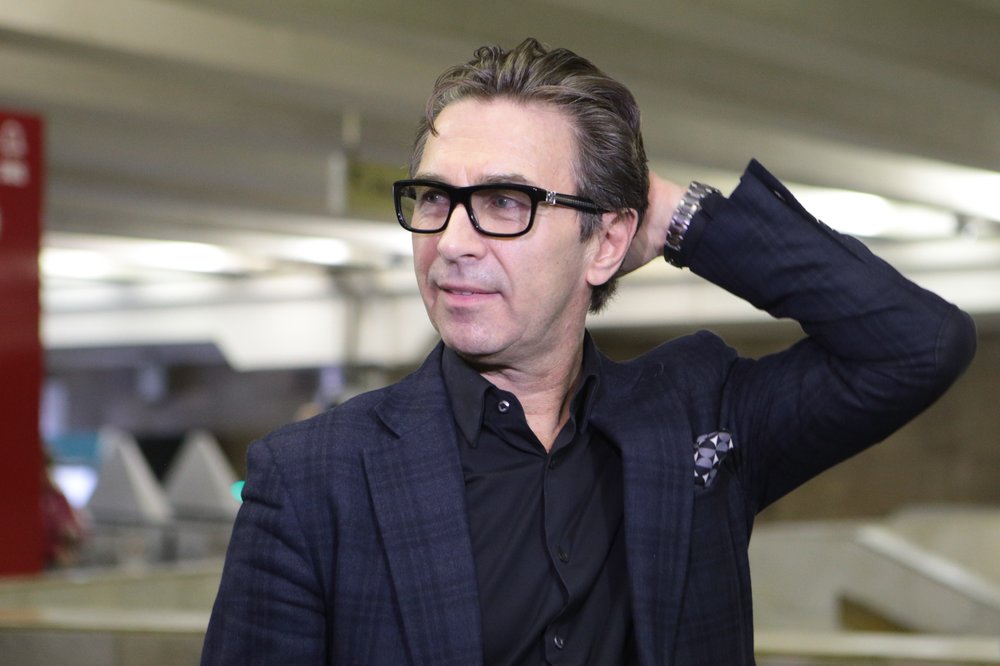 «Она объявила, что ждать меня не будет»: Сюткин рассказал, почему распался его первый брак