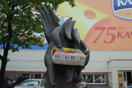 Памятник плавленому сырку «Дружба» вернется на свое историческое место