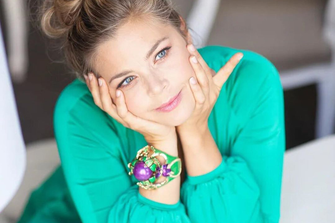 «Очень стильная»: Пегова восхитила поклонников осенним нарядом