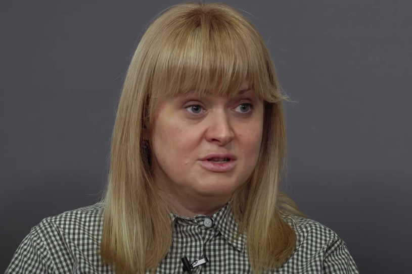 Анна Михалкова воспитывает троих детей