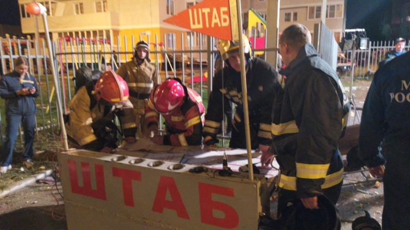Московские спасатели отправились в Ярославль после взрыва газа в жилом доме