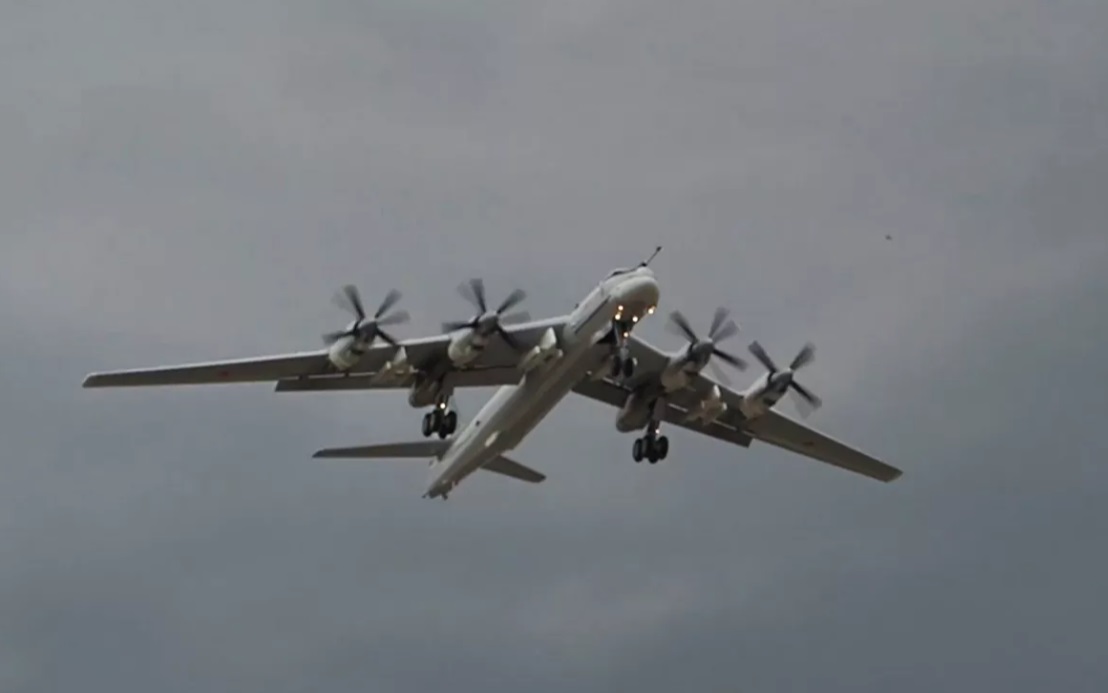 Два ракетоносца ВКС РФ выполнили полет над нейтральными водами Японского моря