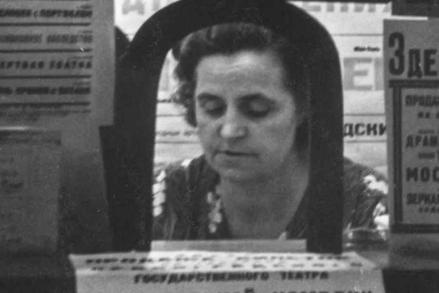 Главархив Москвы рассказал о работе театров во времена войны