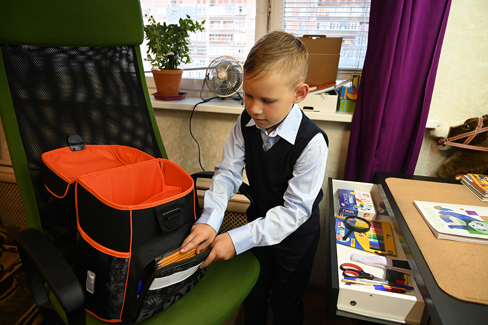 Роспотребнадзор назвал допустимый вес рюкзака для школьника