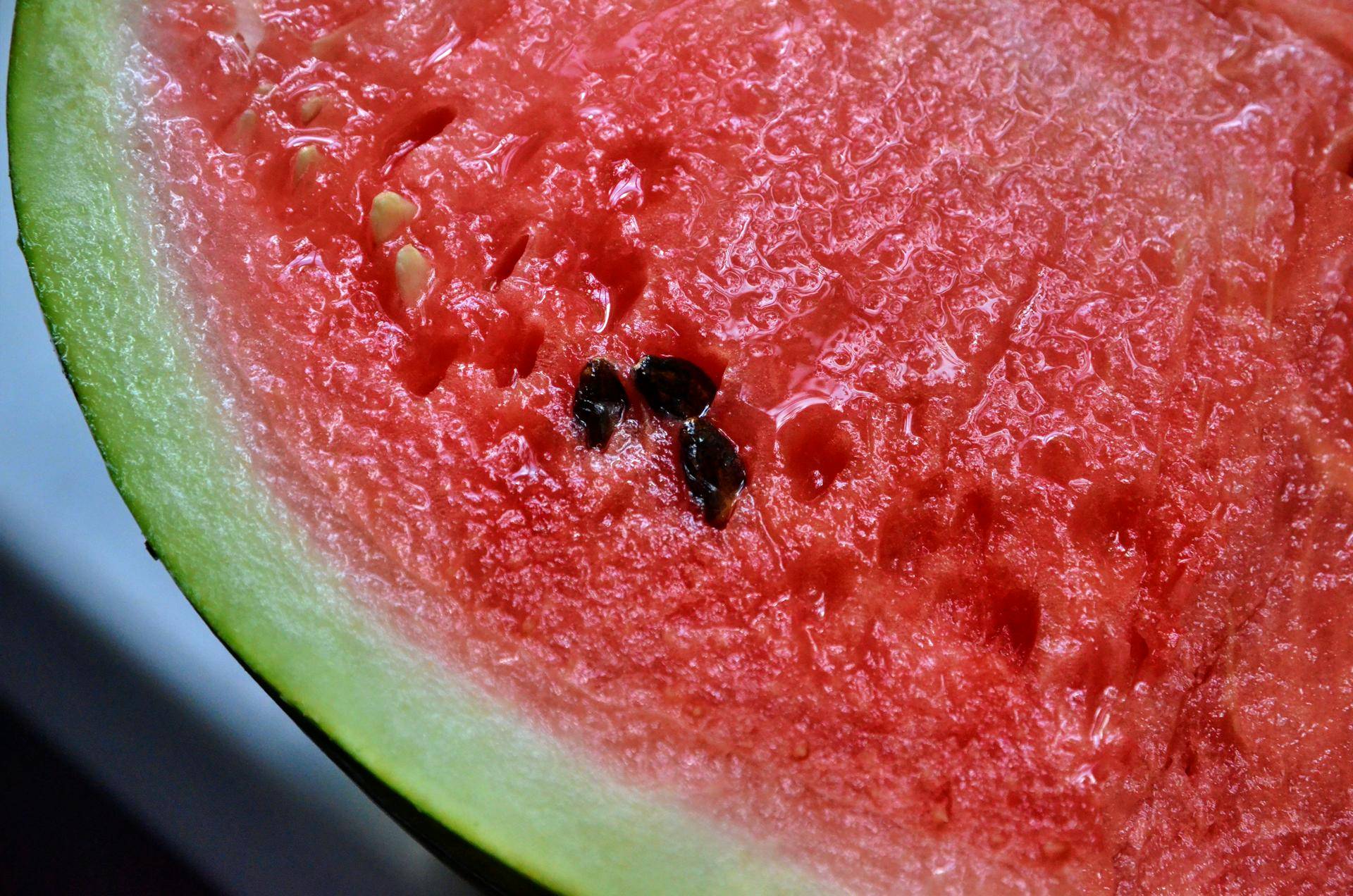 Диетолог назвал опасность разгрузочных дней на арбузах