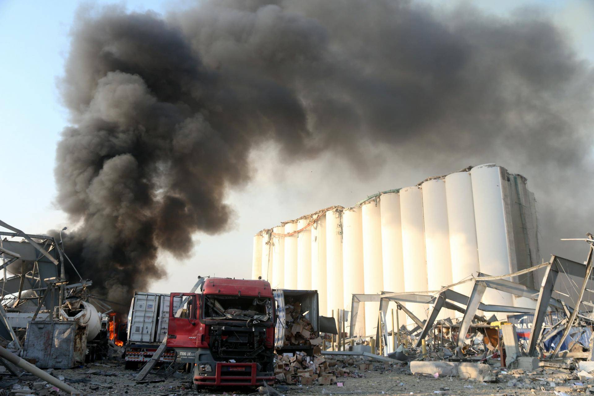 МЧС России развернет мобильный госпиталь в Бейруте для помощи пострадавшим от взрыва