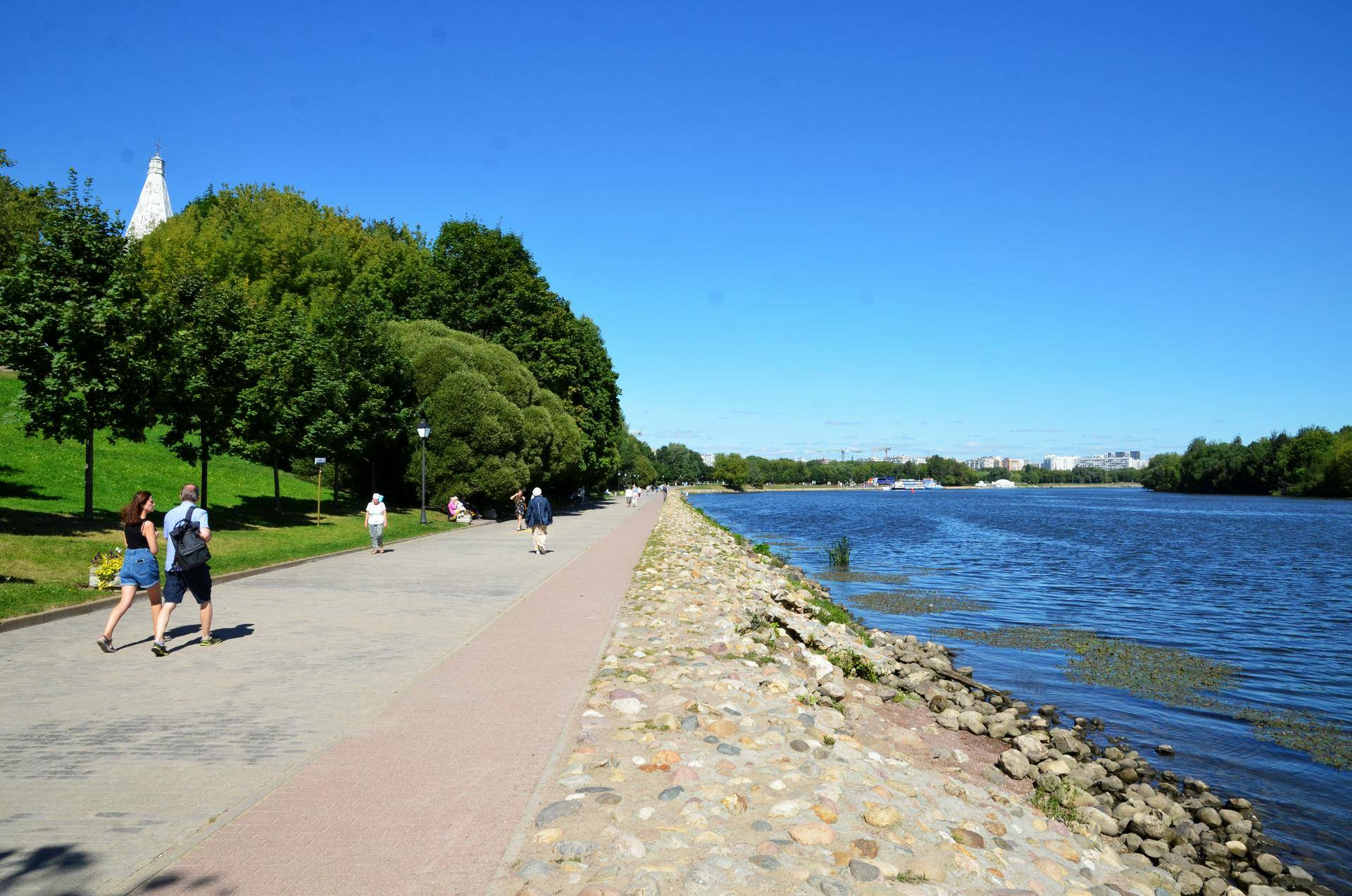 Синоптик назвал сроки прихода бабьего лета в центральную часть России