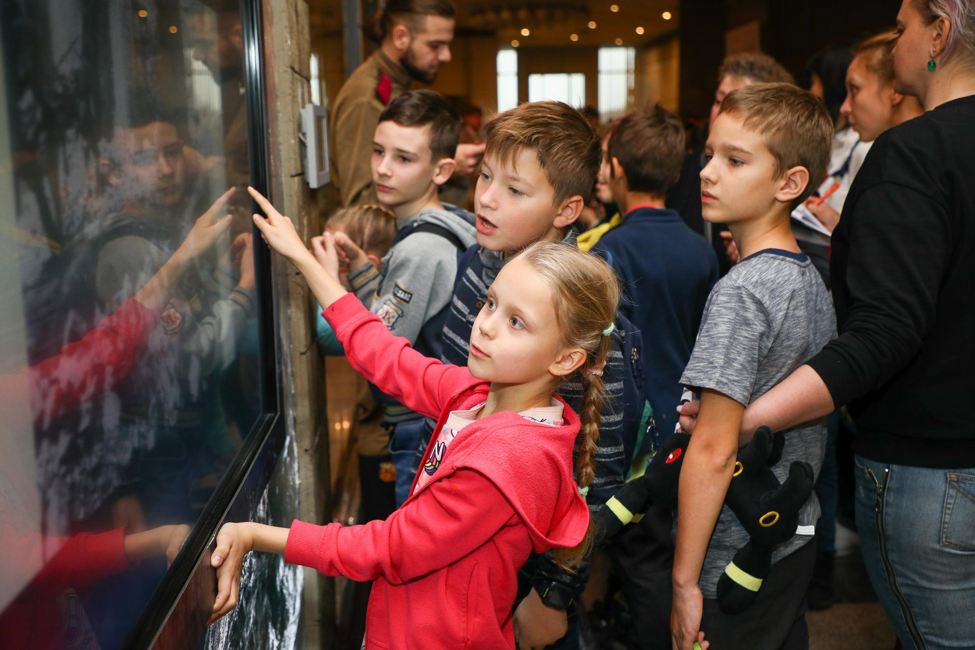 Школьников и студентов пригласили бесплатно посетить экспозиции Музея Победы 