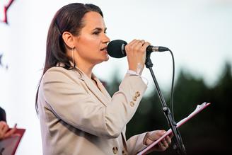 КГБ Белоруссии внес Тихановскую в список причастных к терроризму лиц