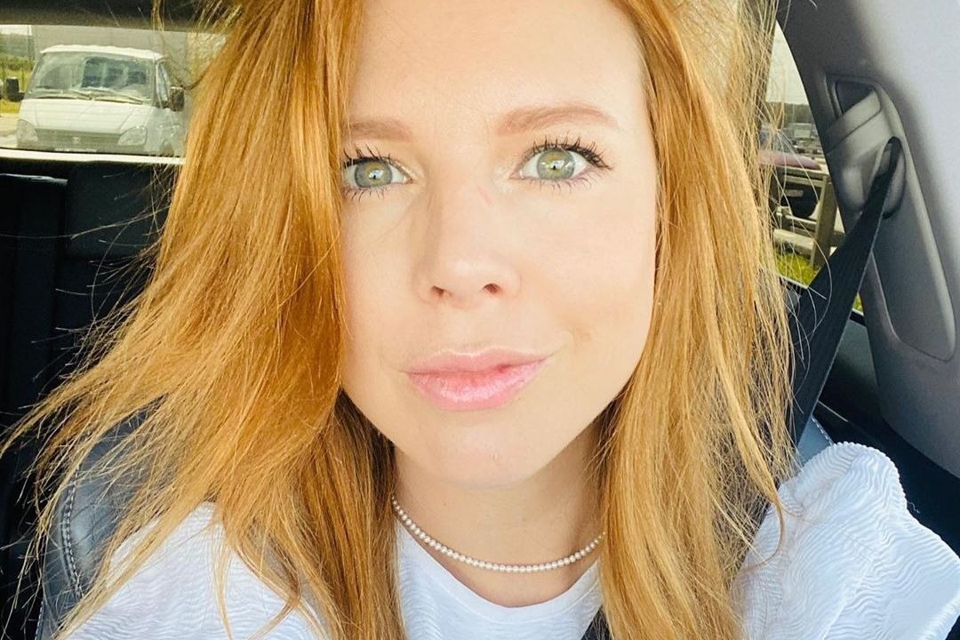 Наталья Подольская привела сына на первое причастие