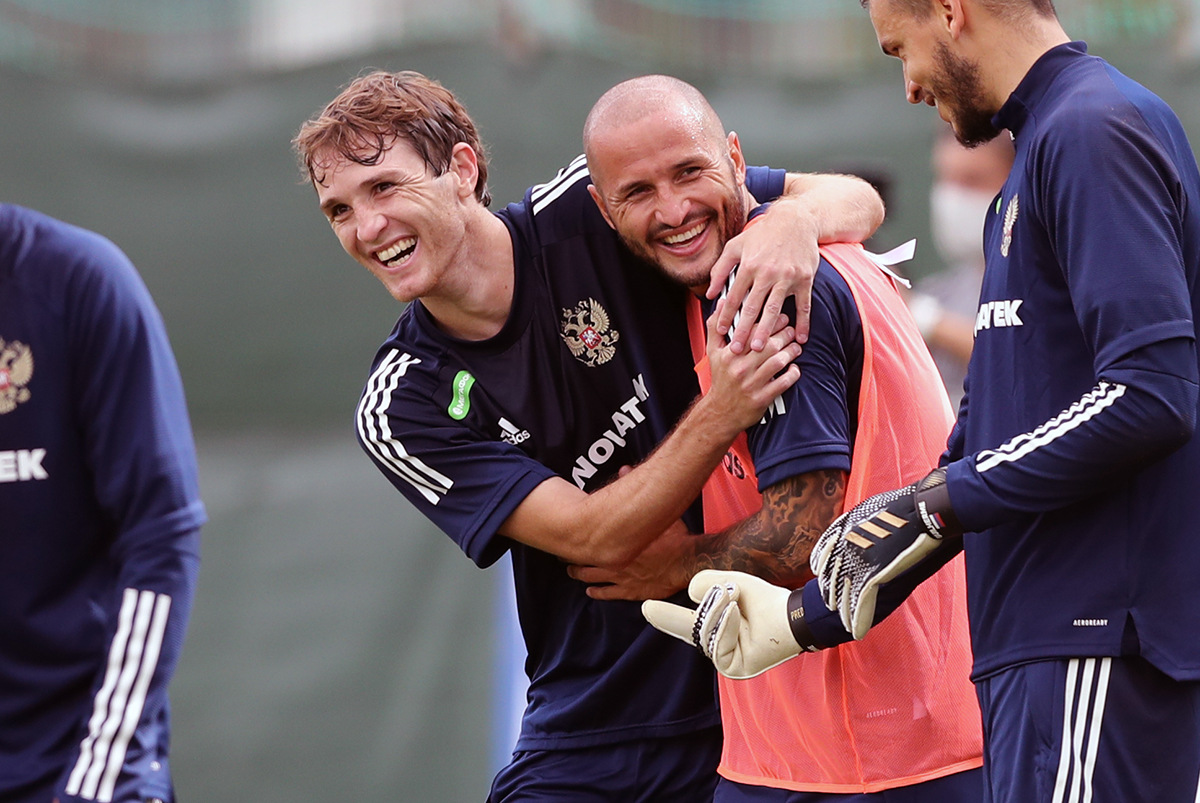 Назван состав сборной России по футболу на матче с Венгрией