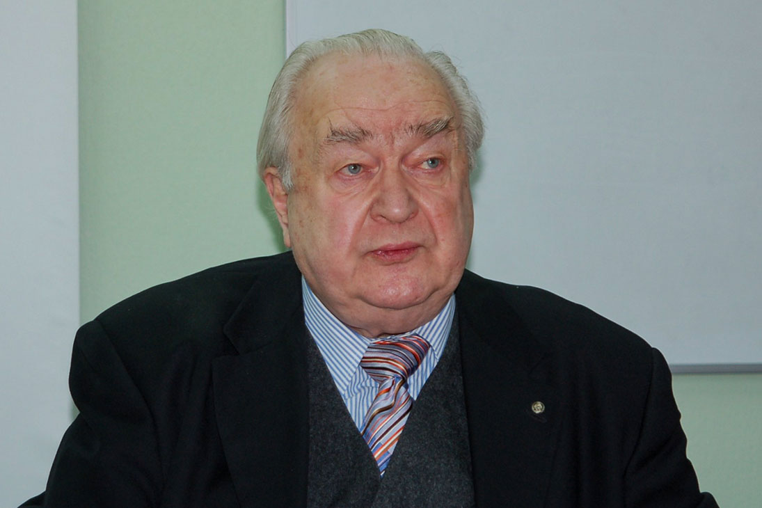 Скончался конструктор самолета Ту-154 Александр Шенгардт 