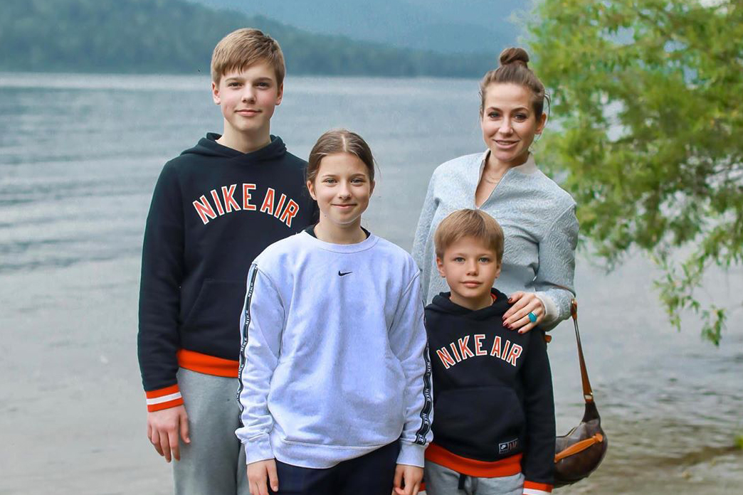 Юлия Барановская рассказала об отношениях ее детей со сводной сестрой