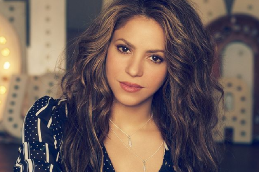 Шакира поразила поклонников шикарной фигурой в бикини