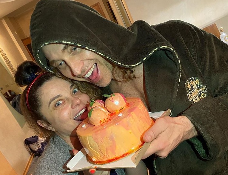 Наташа Королева простила Тарзану историю с «подружками»