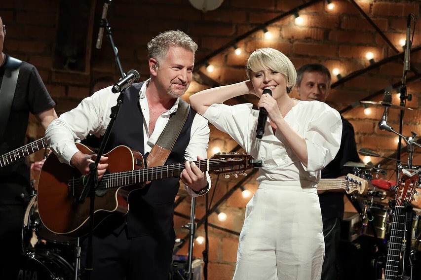 «Столько нежности»: Агутин трогательно поздравил Варум с 23-летием брака