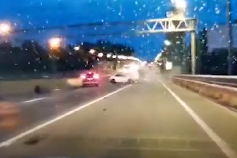 Видео погони за угнавшими автомобиль школьниками в Одинцове появилось в Сети