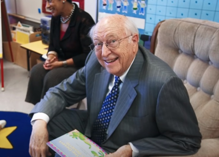 Умер отец Билла Гейтса