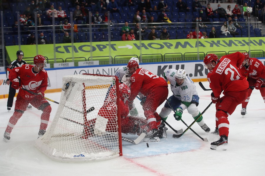 Столичный «Спартак» обыграл уфимцев со счетом 5:3